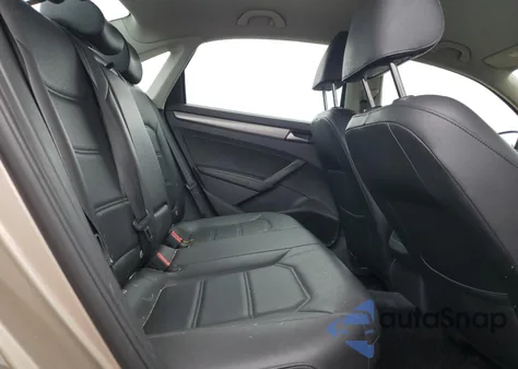 2015 Volkswagen Passat S из США, поврежденный, VIN 1VWAT7A35FC110544